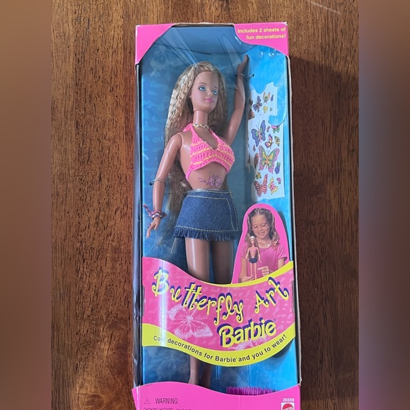 Butterfly Art Barbie NWT- Barbie in box, never opened - Picture 7 of 8